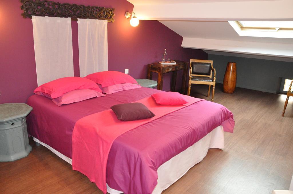 \u00BFQu\u00E9 aeropuertos son los m\u00E1s cercanos a Aeropuerto de Par\u00EDs-Charles de Gaulle? Bed and Breakfast Caraman Habitación foto