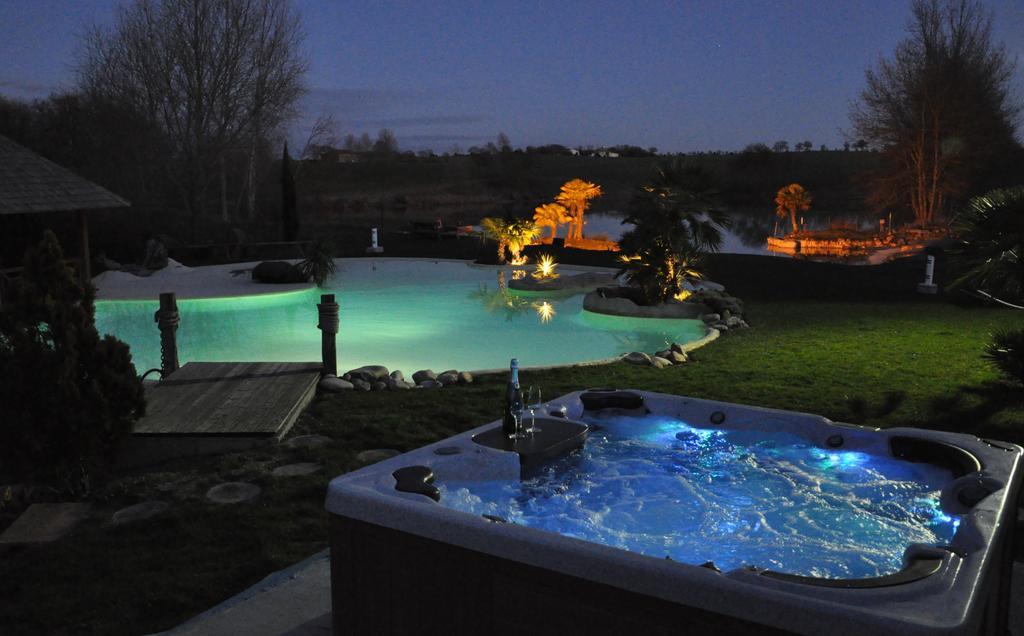 \u00BFQu\u00E9 aeropuertos son los m\u00E1s cercanos a Aeropuerto de Par\u00EDs-Charles de Gaulle? Bed and Breakfast Caraman Exterior foto